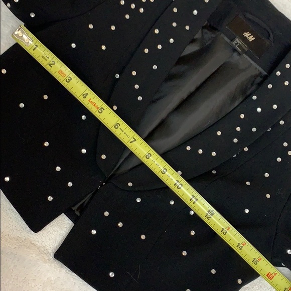 ✓ H&M EUC Bolero crop rhinestone jacket 4 black - Picture 15 of 16